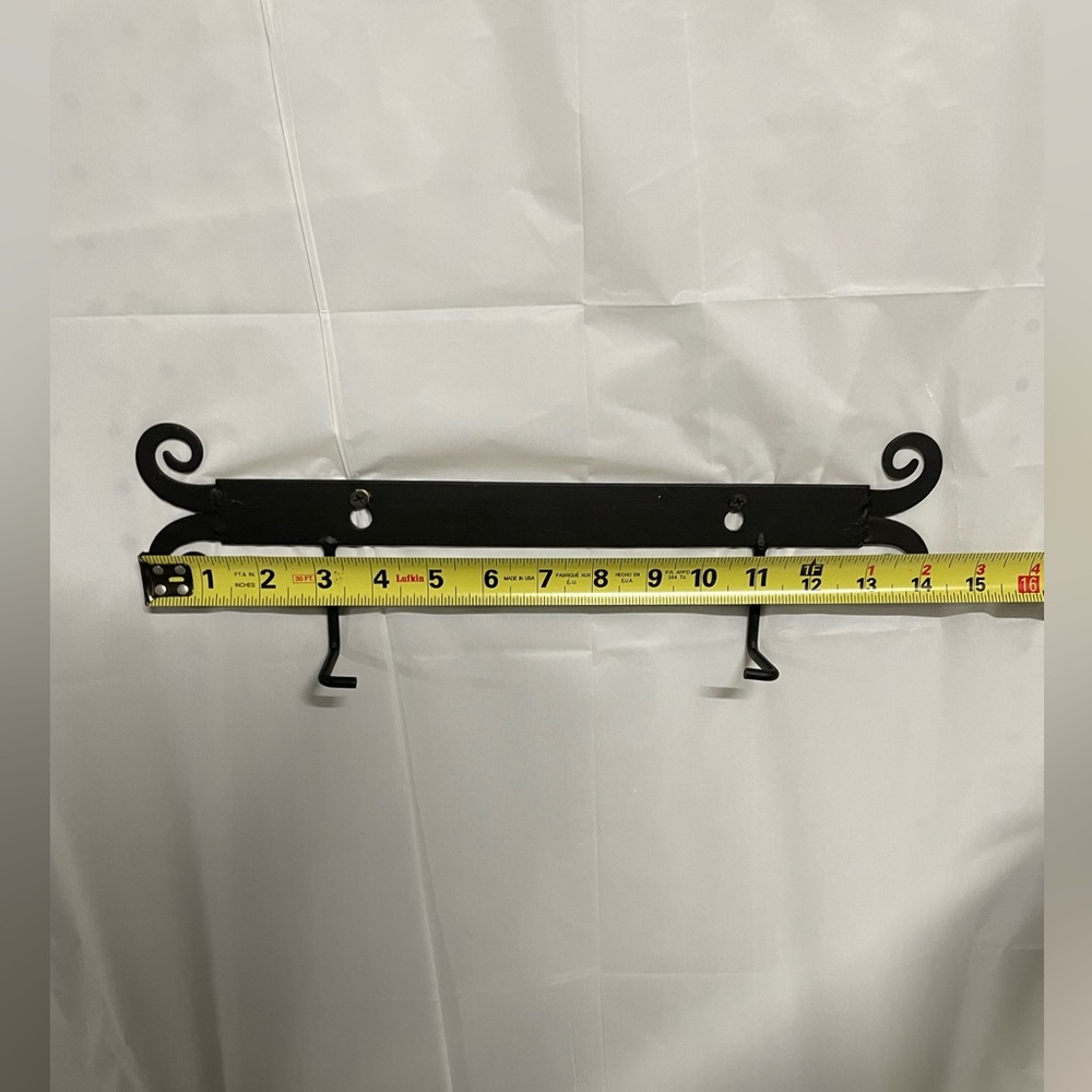 Black Metal Wall Plate Rack with Scroll Design Set of 4